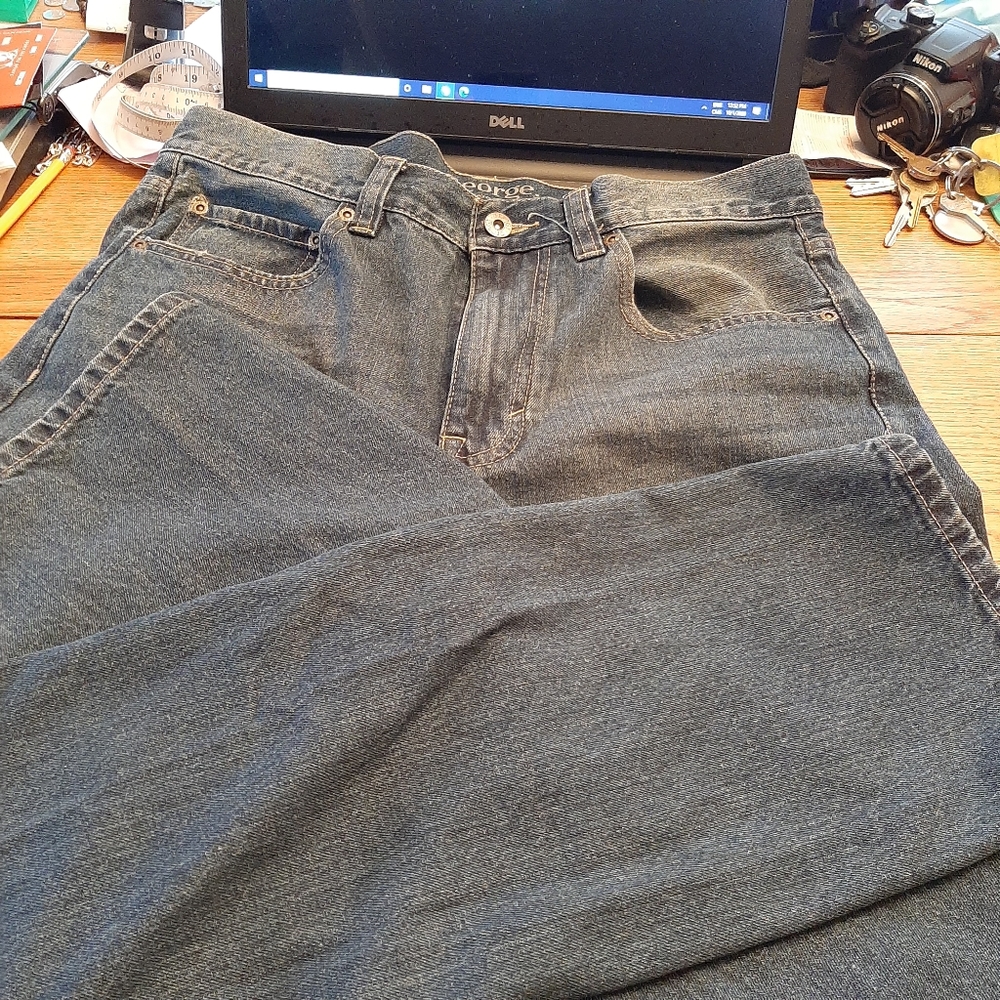 Man's jeans - Picture 2 of 9